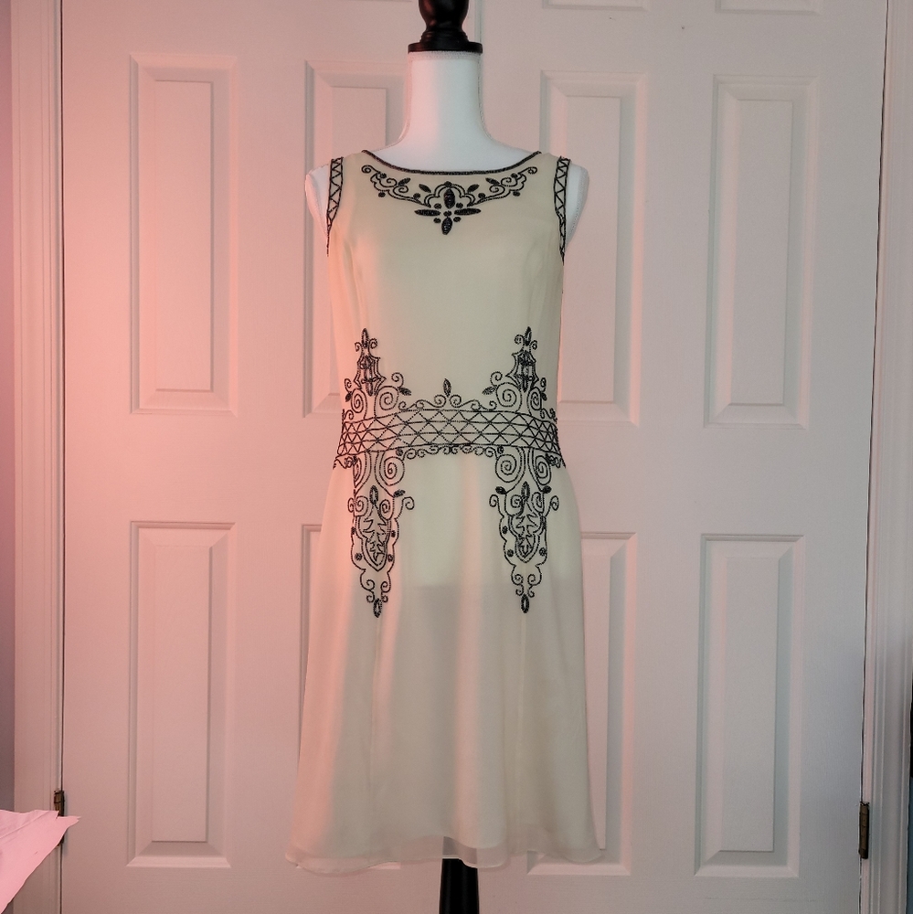 "Maggy London" white silk dress with beading size 6